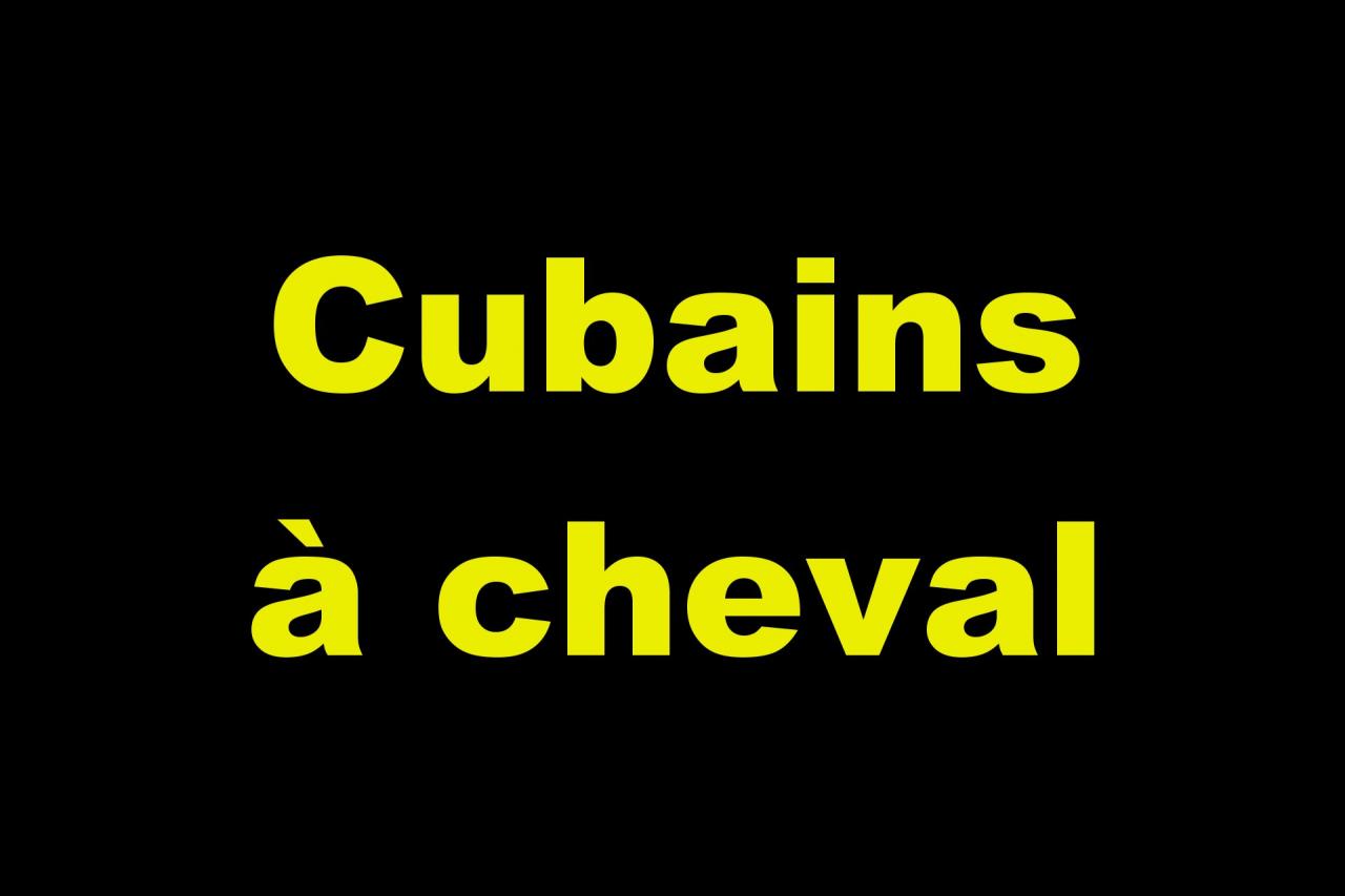 Cubains se déplaçant à cheval